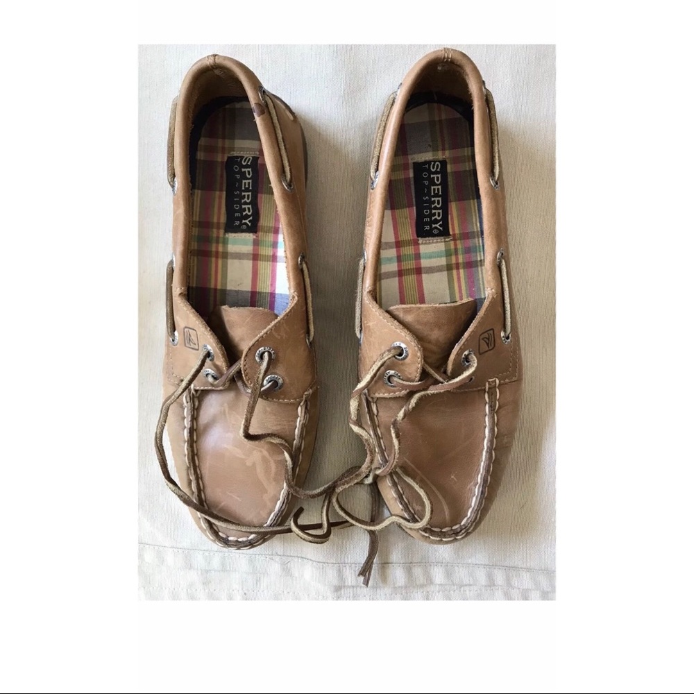 Sperry Top Sider women’s 9 leather boat shoes